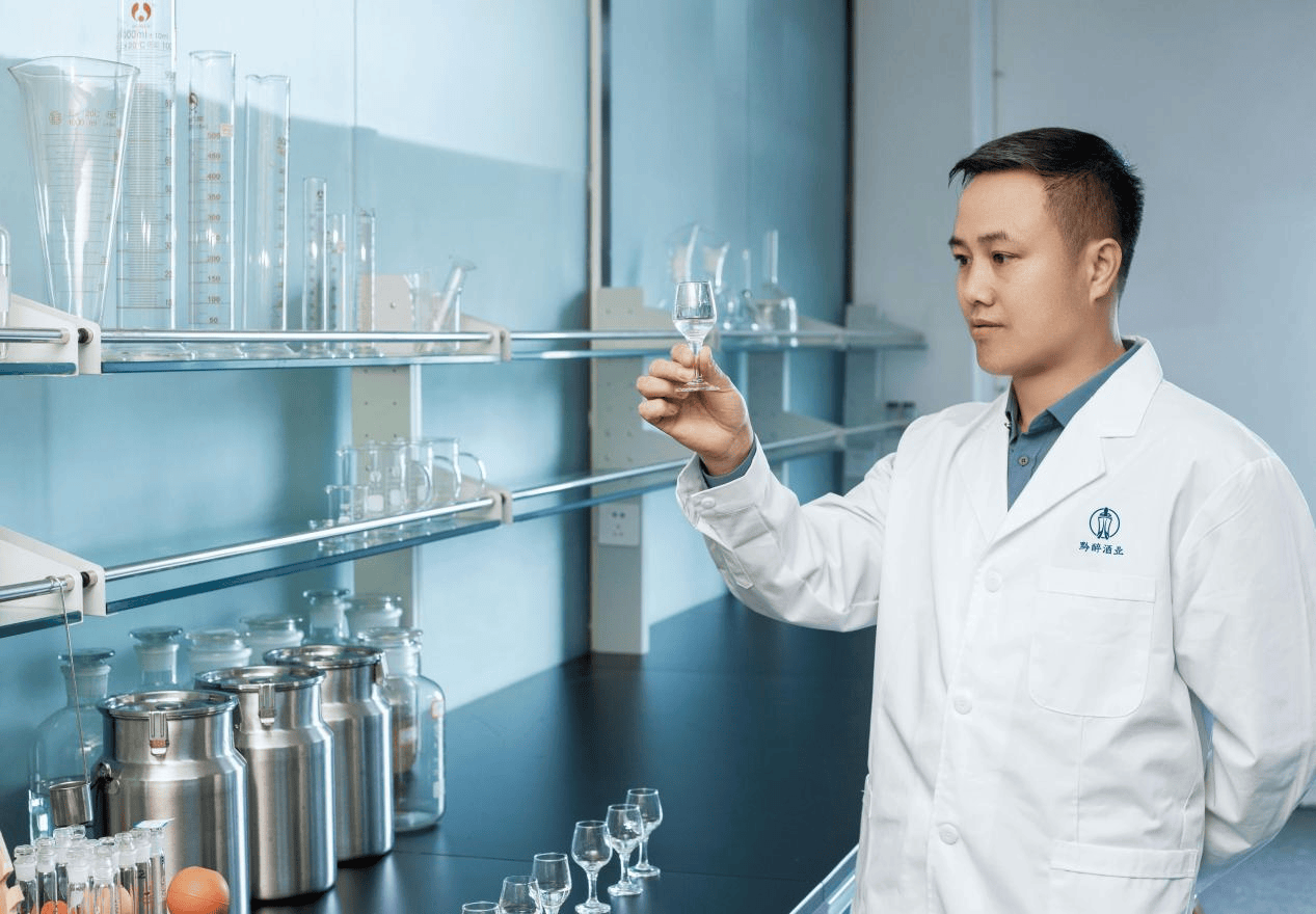黔醉酒業總工程師趙仕蛟 | 二十九載奮斗不輟，農家少年終成不凡工匠